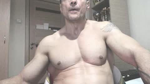 Snapshot of carin_the_body chatting on 14, 9, 2025 Laz online show from 14, 9, 2025