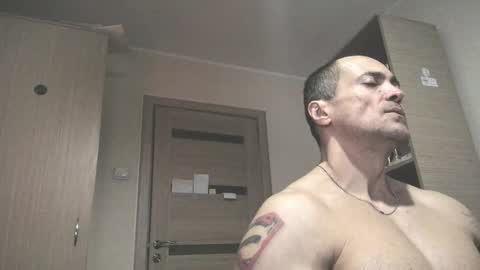 Snapshot of carin_the_body chatting on 27, 9, 2025 Laz online show from 27, 9, 2025