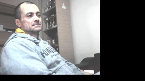 Snapshot of carin_the_body chatting on 15, 10, 2025 Laz online show from 15, 10, 2025