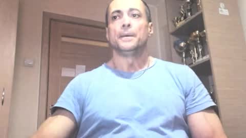 Snapshot of carin_the_body chatting on 19, 10, 2025 Laz online show from 19, 10, 2025