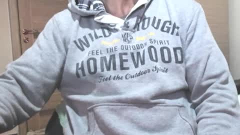 Snapshot of carin_the_body chatting on 2, 11, 2025 Laz online show from 2, 11, 2025