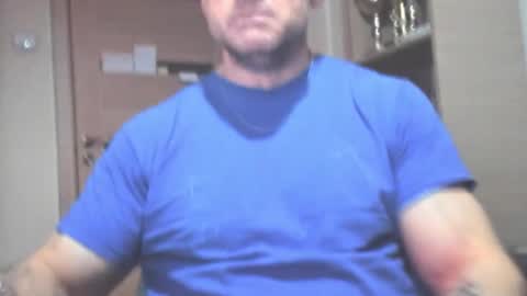 Snapshot of carin_the_body chatting on 15, 11, 2025 Laz online show from 15, 11, 2025