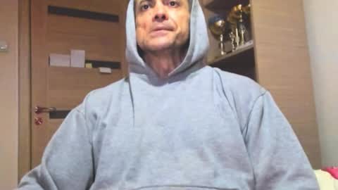 Snapshot of carin_the_body chatting on 20, 11, 2025 Laz online show from 20, 11, 2025