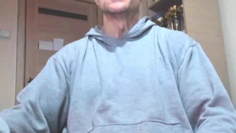 Snapshot of carin_the_body chatting on 28, 11, 2025 Laz online show from 28, 11, 2025