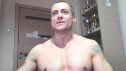 Snapshot of carin_the_body chatting on 28, 11, 2025 Laz online show from 28, 11, 2025