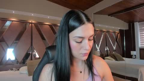 Carina online show from 10, 10, 2025