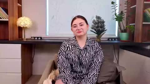 Snapshot of carinashiring chatting on 21, 12, 2025 Charlotte online show from 21, 12, 2025