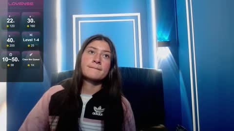 Snapshot of caritoluna_ chatting on 17, 11, 2025 Carito online show from 17, 11, 2025