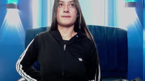 Snapshot of caritoluna_ chatting on 28, 11, 2025 Carito online show from 28, 11, 2025