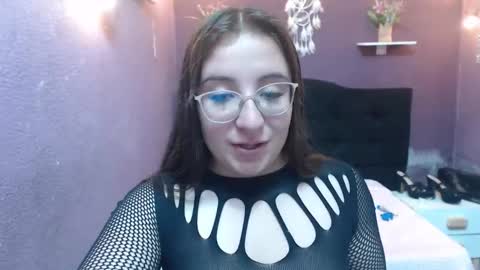 carla_999 online show from 12, 11, 2025