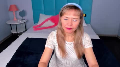 Snapshot of carla_vogue chatting on 31, 10, 2025 Carla Vogue online show from 31, 10, 2025