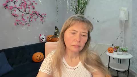 Snapshot of carla_vogue chatting on 1, 11, 2025 Carla Vogue online show from 1, 11, 2025