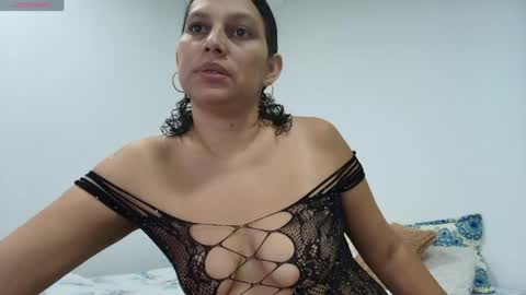 carlaantonellii online show from 20, 5, 2026