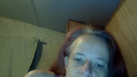 carleeswoman08 online show from 6, 2, 2025