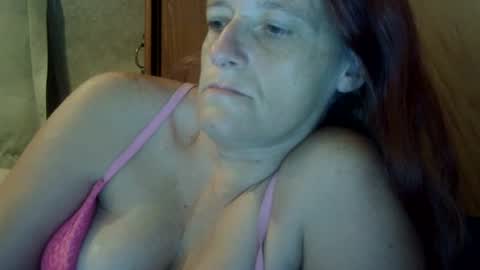 carleeswoman08 online show from 11, 9, 2025