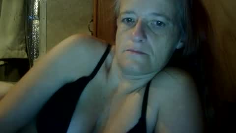 carleeswoman08 online show from 17, 10, 2025