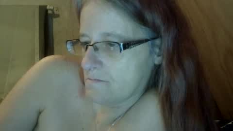 Snapshot of carleeswoman08 chatting on 4, 12, 2025 carleeswoman08 online show from 4, 12, 2025
