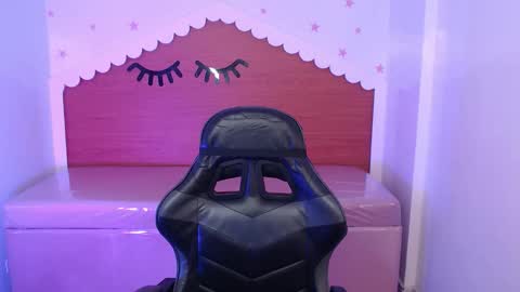 CARLYE   online show from 10, 2, 2026