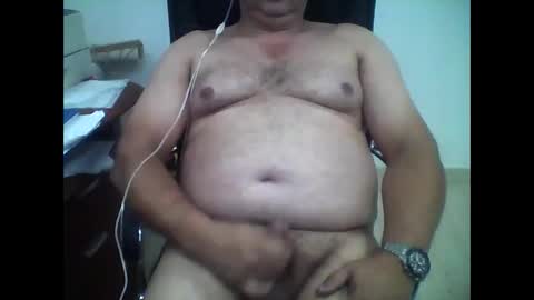 Snapshot of carlos8711 chatting on 1, 11, 2025 carlos8711 online show from 1, 11, 2025