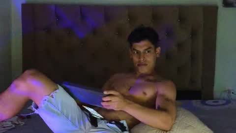 Snapshot of carloshero69 chatting on 25, 11, 2025 carloshero69 online show from 25, 11, 2025