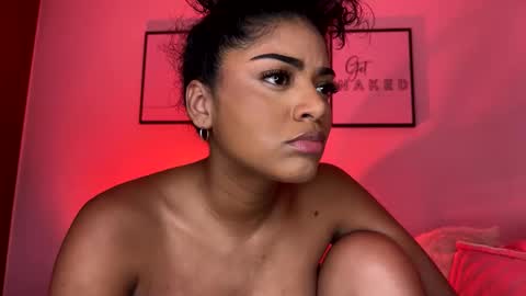 Littlecarly  online show from 4, 3, 2025