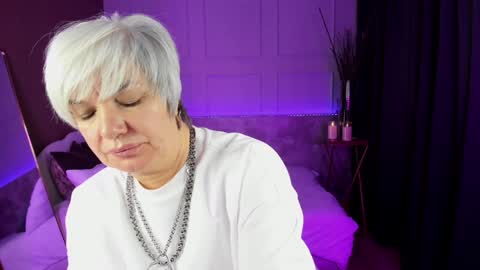 Carmen online show from 20, 1, 2025