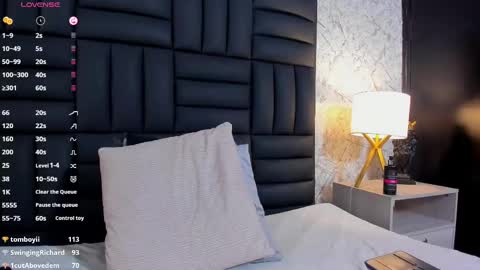 Snapshot of caro_martinezz chatting on 8, 3, 2025 online show from 8, 3, 2025