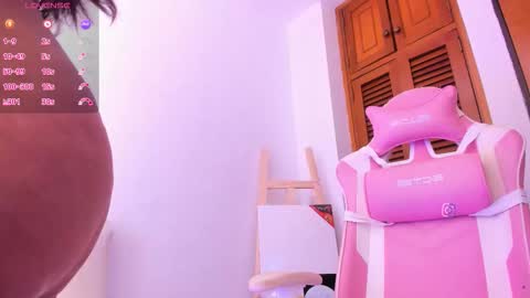 Snapshot of caro_martinezz chatting on 28, 2, 2026 online show from 28, 2, 2026