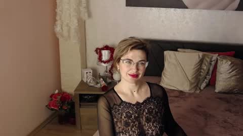 CaroJhones online show from 17, 1, 2025