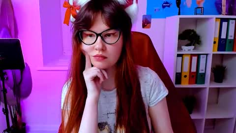 Snapshot of carol_carmen chatting on 5, 10, 2025 Carol online show from 5, 10, 2025