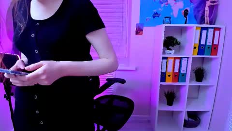 Snapshot of carol_carmen chatting on 17, 10, 2025 Carol online show from 17, 10, 2025