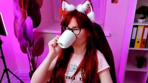 Snapshot of carol_carmen chatting on 4, 11, 2025 Carol online show from 4, 11, 2025