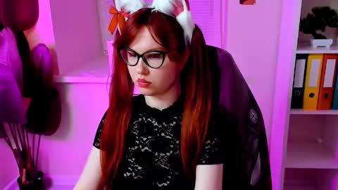 Snapshot of carol_carmen chatting on 1, 12, 2025 Carol online show from 1, 12, 2025