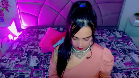 Snapshot of carolaine01 chatting on 9, 9, 2025 Carolaine01 online show from 9, 9, 2025