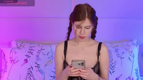 carolainemyers online show from 28, 11, 2025