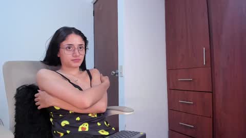 Caroline online show from 8, 1, 2025