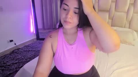 Snapshot of carolinafox_ chatting on 30, 1, 2025 caroline online show from 30, 1, 2025