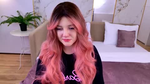 Snapshot of carolinasherry chatting on 22, 11, 2025 carolinasherry online show from 22, 11, 2025