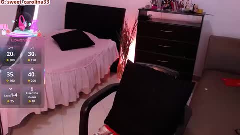 Snapshot of carolinasweet33 chatting on 11, 10, 2025 carolina online show from 11, 10, 2025