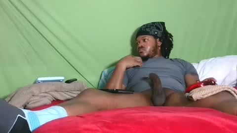 Snapshot of carolinayungin96 chatting on 1, 10, 2025 carolinayungin96 online show from 1, 10, 2025