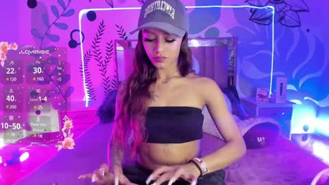 Snapshot of caroline_cute7 chatting on 14, 12, 2024 caroline 3 online show from 14, 12, 2024