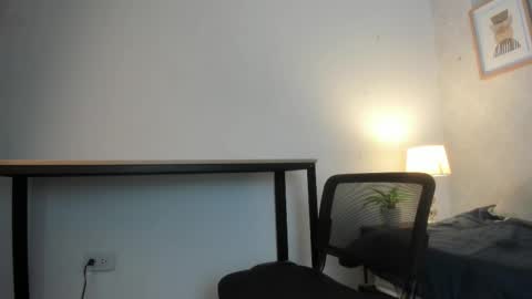  Caroline  online show from 13, 2, 2026