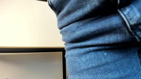  Caroline  online show from 13, 4, 2026