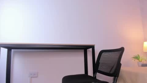 Snapshot of caroline_dh chatting on 16, 5, 2026 Caroline online show from 16, 5, 2026