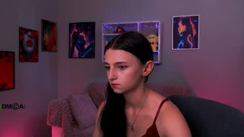 Snapshot of caroline_honeyy chatting on 11, 6, 2026 Caroline online show from 11, 6, 2026