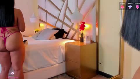 Snapshot of caroline_maldonado chatting on 7, 10, 2025 Caroline online show from 7, 10, 2025