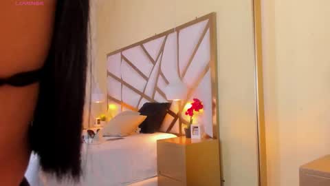 Snapshot of caroline_maldonado chatting on 9, 11, 2025 Caroline online show from 9, 11, 2025