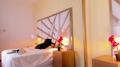 Snapshot of caroline_maldonado chatting on 5, 12, 2025 Caroline online show from 5, 12, 2025