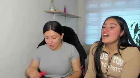 caroline_rodriguez_9 online show from 3, 12, 2025