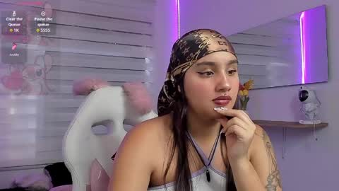 caroline_rodriguez_9 online show from 26, 5, 2026